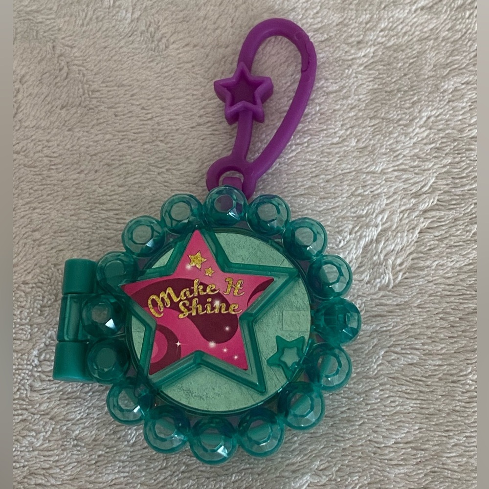 2012 McDonalds Happy Meal ‘Make It Shine’ Compact’ Mirror/ Victorious Cast Photo